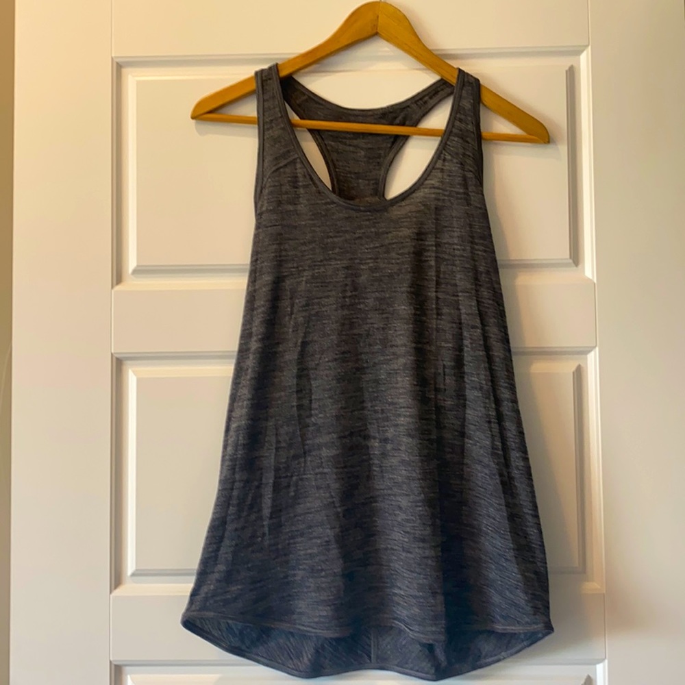 Lululemon tank
